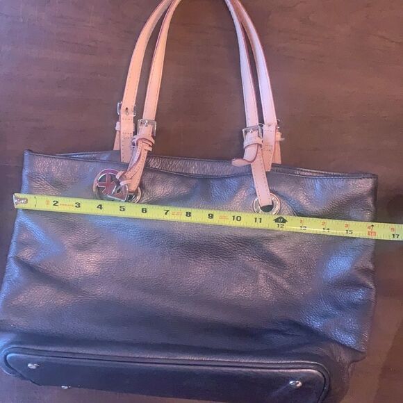 Michael Kors bag   - Picture 6 of 8